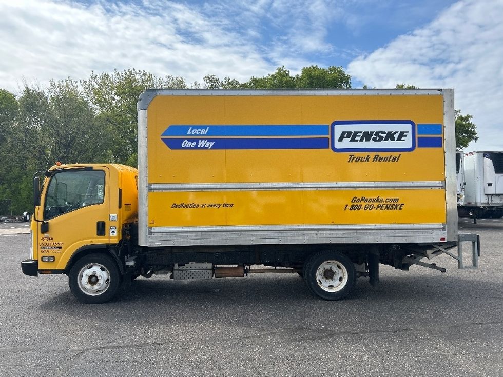 Light Duty Box Truck-Light and Medium Duty Trucks-Isuzu-2021-NPR EFI-Brooklyn Park-MN-63,012\n\t\tmiles-$ 39,500 - Image 4