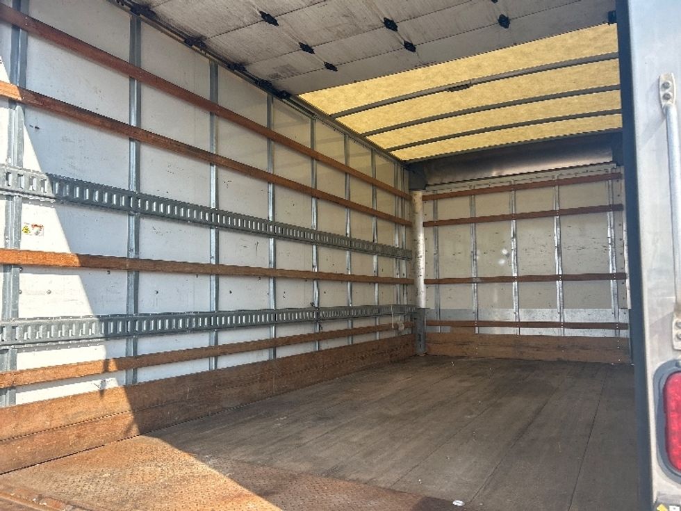 Light Duty Box Truck-Light and Medium Duty Trucks-Isuzu-2021-NPR EFI-Buffalo-NY-112,781\n\t\tmiles-$ 13,500 - Image 11