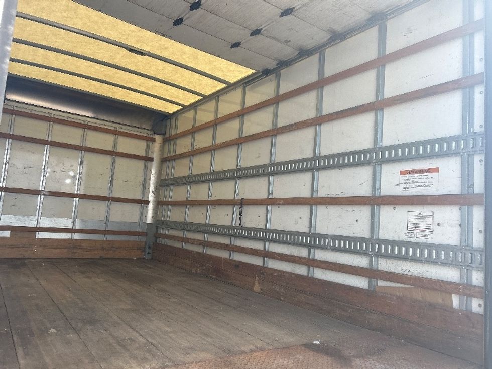 Light Duty Box Truck-Light and Medium Duty Trucks-Isuzu-2021-NPR EFI-Buffalo-NY-112,781\n\t\tmiles-$ 13,500 - Image 12