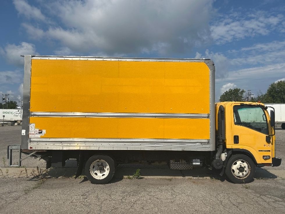Light Duty Box Truck-Light and Medium Duty Trucks-Isuzu-2021-NPR EFI-Buffalo-NY-112,781\n\t\tmiles-$ 13,500 - Image 15
