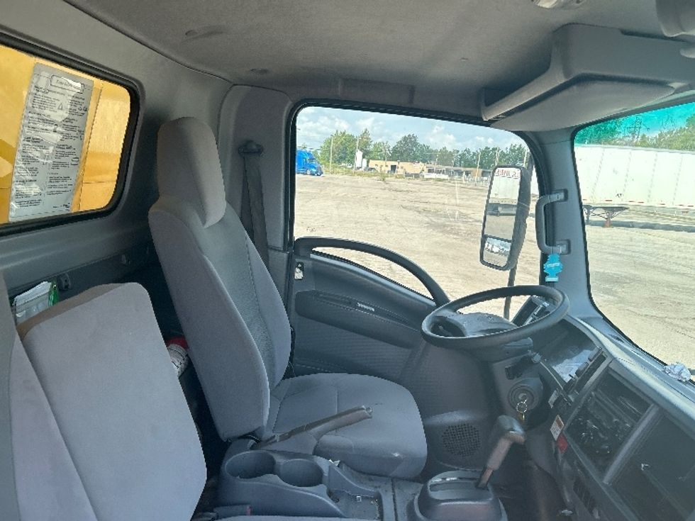 Light Duty Box Truck-Light and Medium Duty Trucks-Isuzu-2021-NPR EFI-Buffalo-NY-112,781\n\t\tmiles-$ 13,500 - Image 22