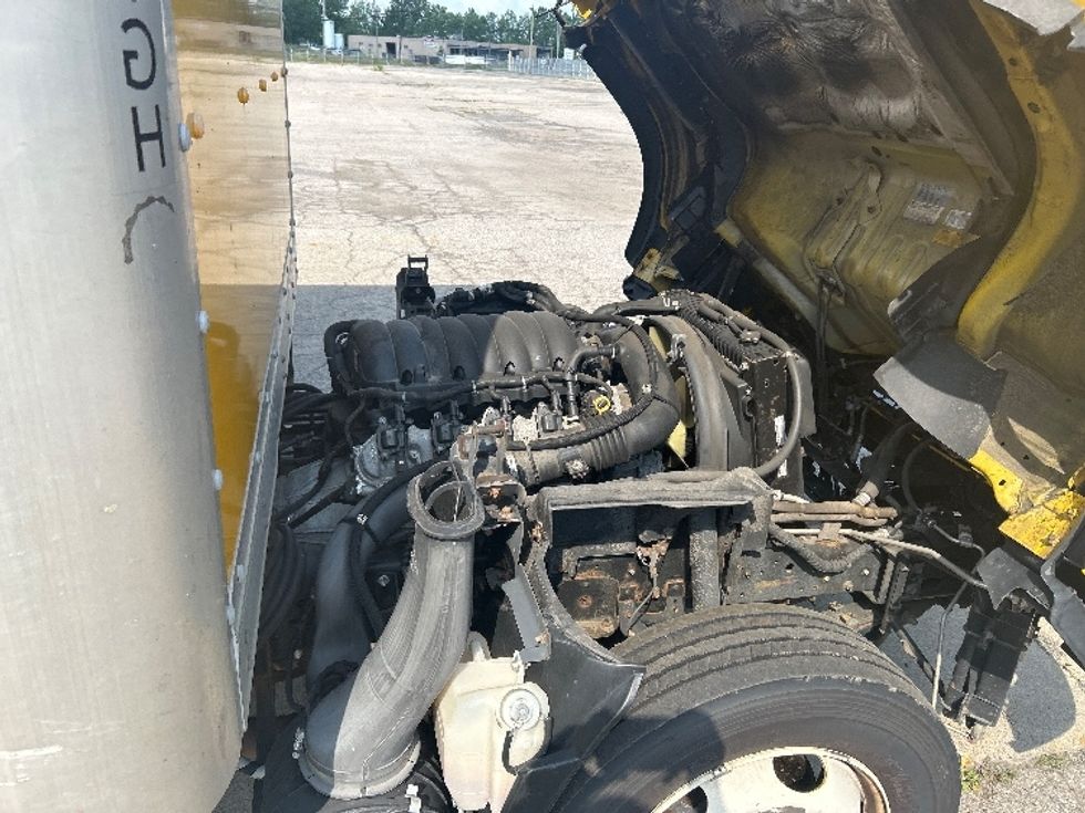 Light Duty Box Truck-Light and Medium Duty Trucks-Isuzu-2021-NPR EFI-Buffalo-NY-112,781\n\t\tmiles-$ 13,500 - Image 23