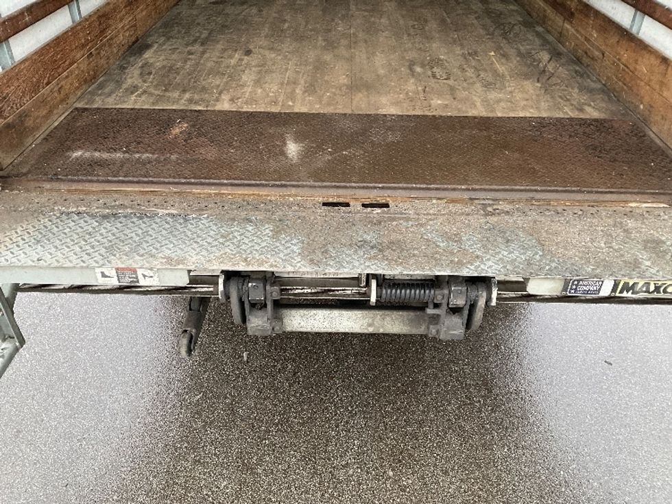 Light Duty Box Truck-Light and Medium Duty Trucks-Isuzu-2021-NPR EFI-Byron Center-MI-103,343\n\t\tmiles-$ 36,000 - Image 10