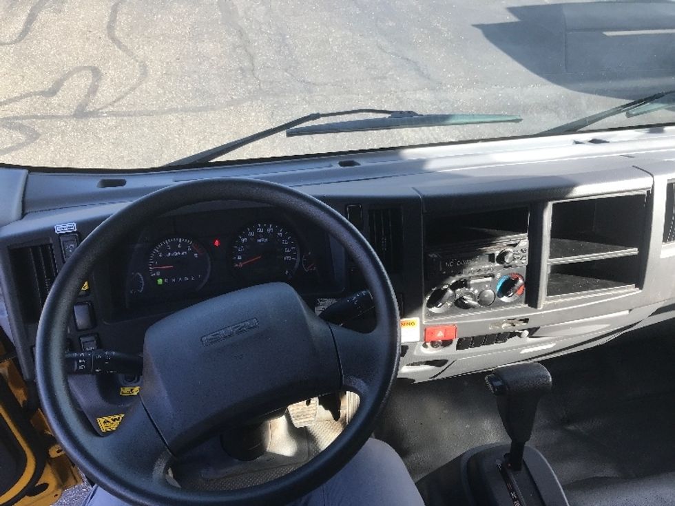 Light Duty Box Truck-Light and Medium Duty Trucks-Isuzu-2021-NPR EFI-Canton-OH-182,964\n\t\tmiles-$ 23,250 - Image 15