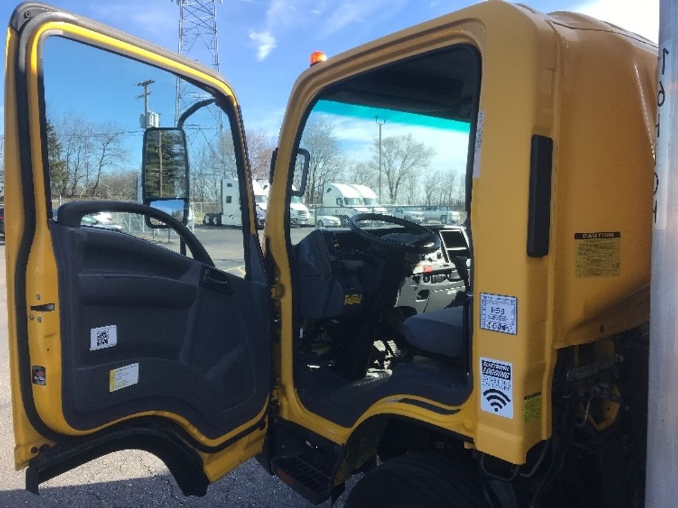 Light Duty Box Truck-Light and Medium Duty Trucks-Isuzu-2021-NPR EFI-Canton-OH-182,964\n\t\tmiles-$ 23,250 - Image 17