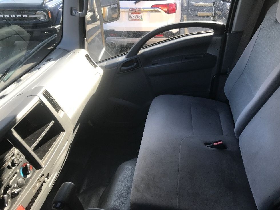 Light Duty Box Truck-Light and Medium Duty Trucks-Isuzu-2021-NPR EFI-Canton-OH-182,964\n\t\tmiles-$ 23,250 - Image 19