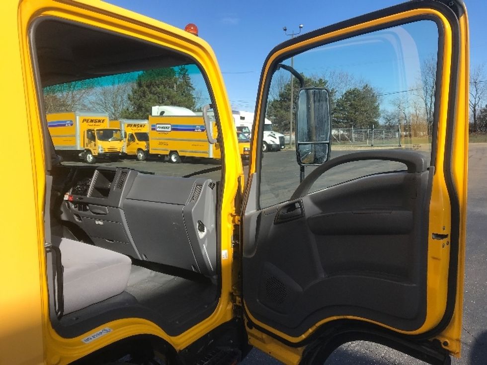 Light Duty Box Truck-Light and Medium Duty Trucks-Isuzu-2021-NPR EFI-Canton-OH-182,964\n\t\tmiles-$ 23,250 - Image 20