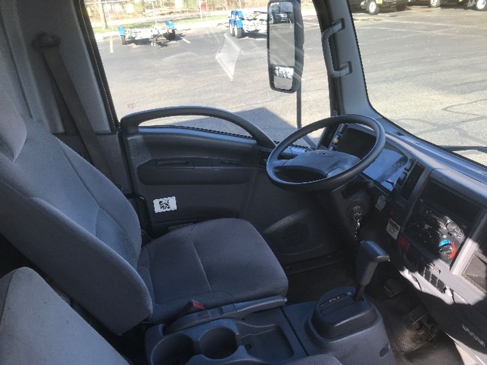 Light Duty Box Truck-Light and Medium Duty Trucks-Isuzu-2021-NPR EFI-Canton-OH-182,964\n\t\tmiles-$ 23,250 - Image 22