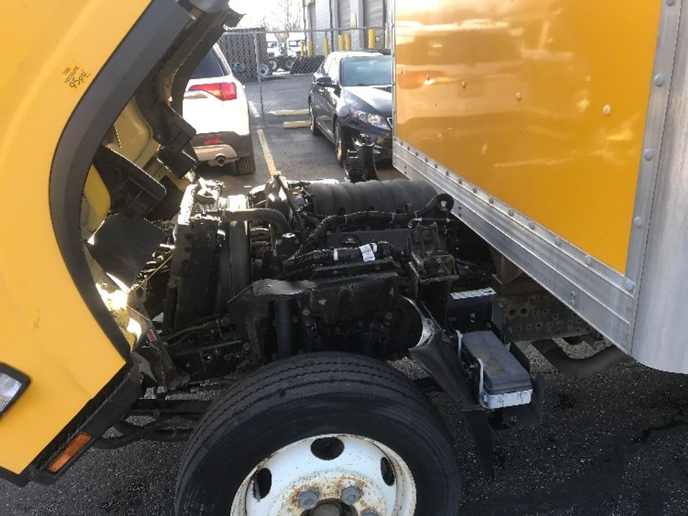 Light Duty Box Truck-Light and Medium Duty Trucks-Isuzu-2021-NPR EFI-Canton-OH-182,964\n\t\tmiles-$ 23,250 - Image 24