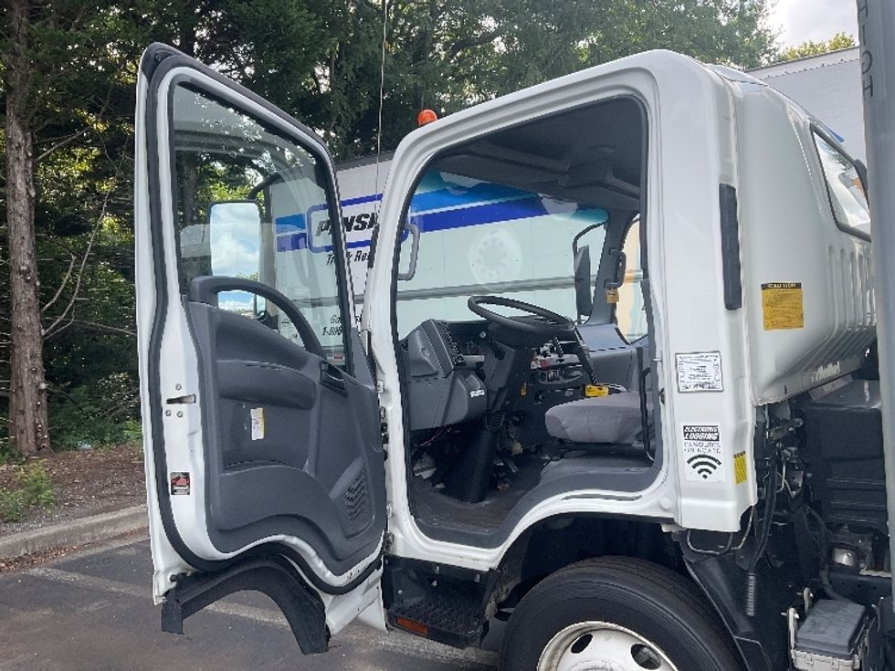 Light Duty Box Truck-Light and Medium Duty Trucks-Isuzu-2021-NPR EFI-Capitol Heights-MD-101,713\n\t\tmiles-$ 41,500 - Image 16