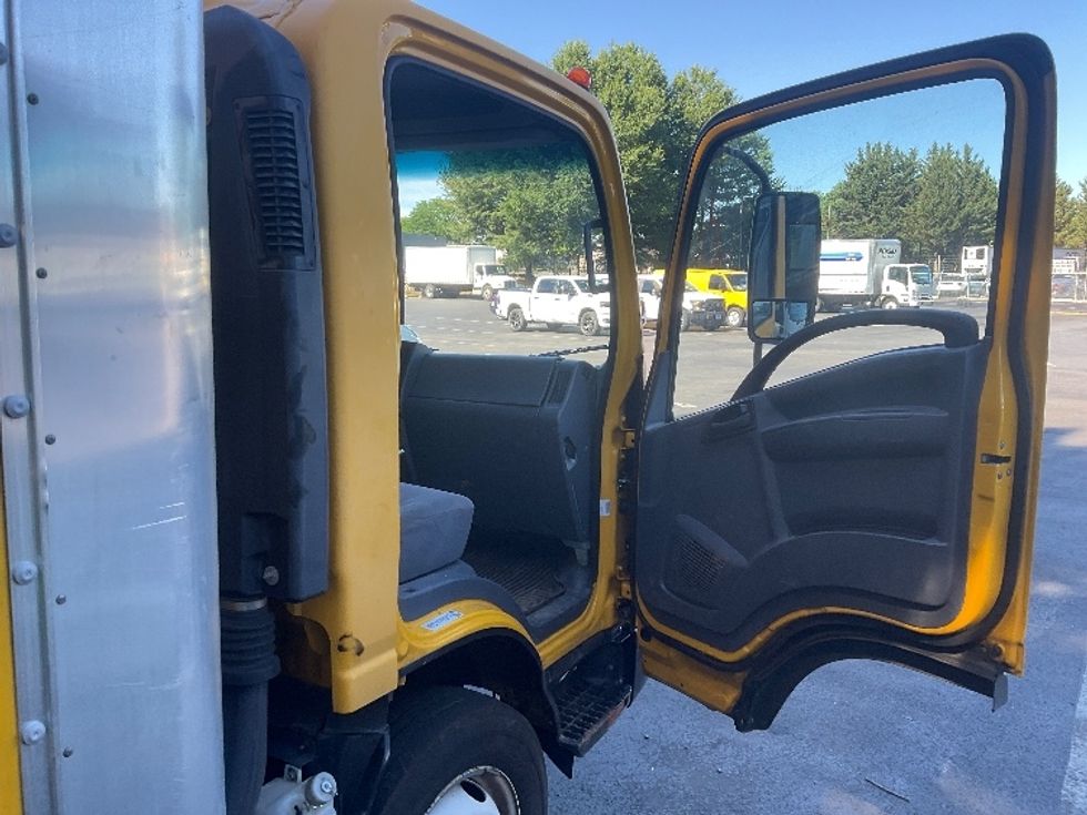 Light Duty Box Truck-Light and Medium Duty Trucks-Isuzu-2021-NPR EFI-Capitol Heights-MD-104,991\n\t\tmiles-$ 37,250 - Image 20