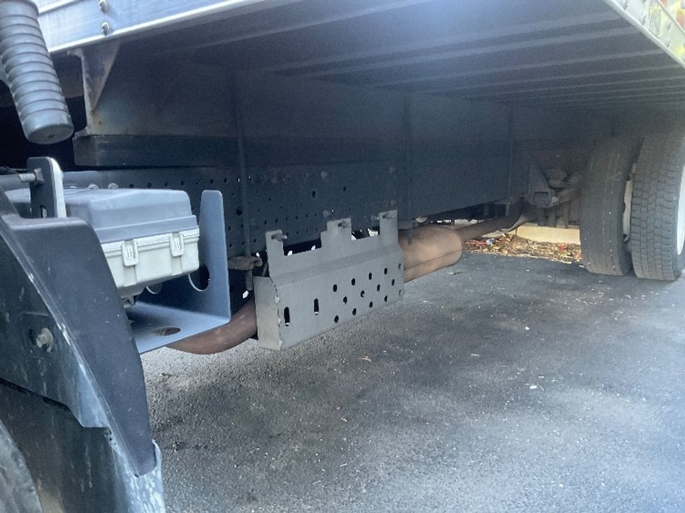 Light Duty Box Truck-Light and Medium Duty Trucks-Isuzu-2021-NPR EFI-Capitol Heights-MD-104,991\n\t\tmiles-$ 37,250 - Image 5