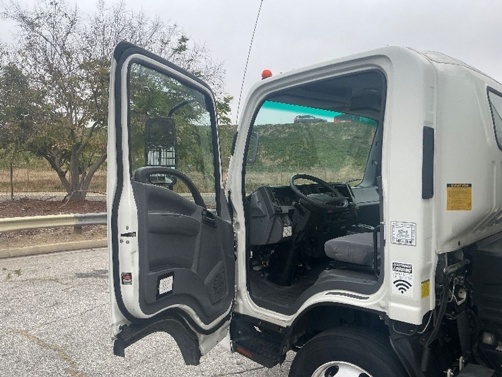 Light Duty Box Truck-Light and Medium Duty Trucks-Isuzu-2021-NPR EFI-Carson-CA-145,621\n\t\tmiles-$ 32,250 - Image 16