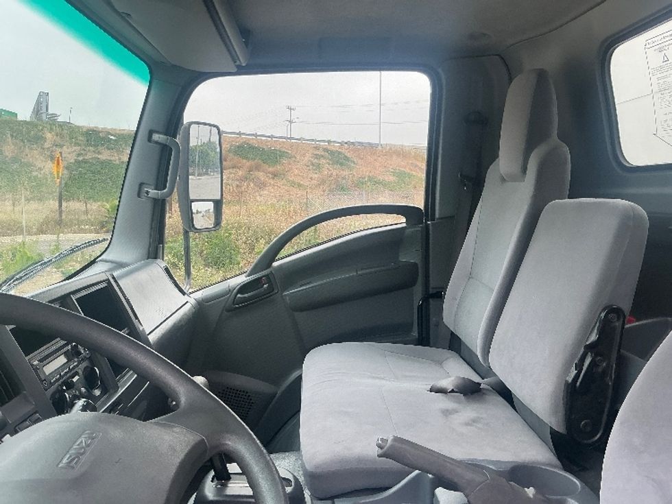 Light Duty Box Truck-Light and Medium Duty Trucks-Isuzu-2021-NPR EFI-Carson-CA-145,621\n\t\tmiles-$ 32,250 - Image 19