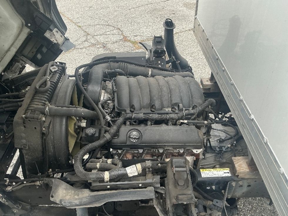 Light Duty Box Truck-Light and Medium Duty Trucks-Isuzu-2021-NPR EFI-Carson-CA-145,621\n\t\tmiles-$ 32,250 - Image 25