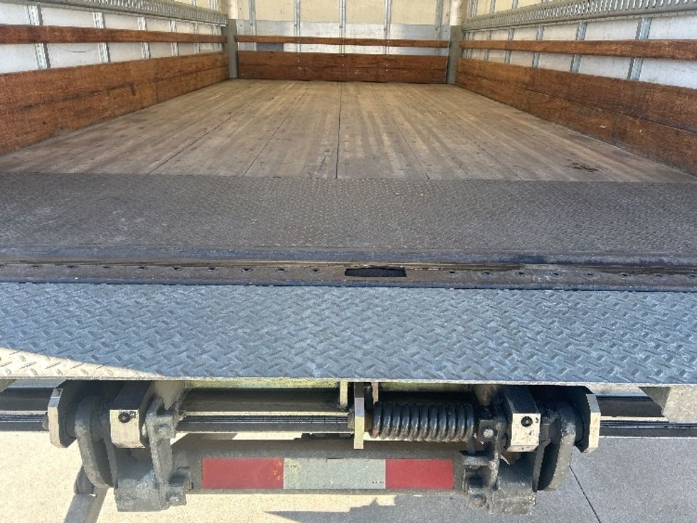 Light Duty Box Truck-Light and Medium Duty Trucks-Isuzu-2021-NPR EFI-Chesapeake-VA-126,341\n\t\tmiles-$ 35,500 - Image 10