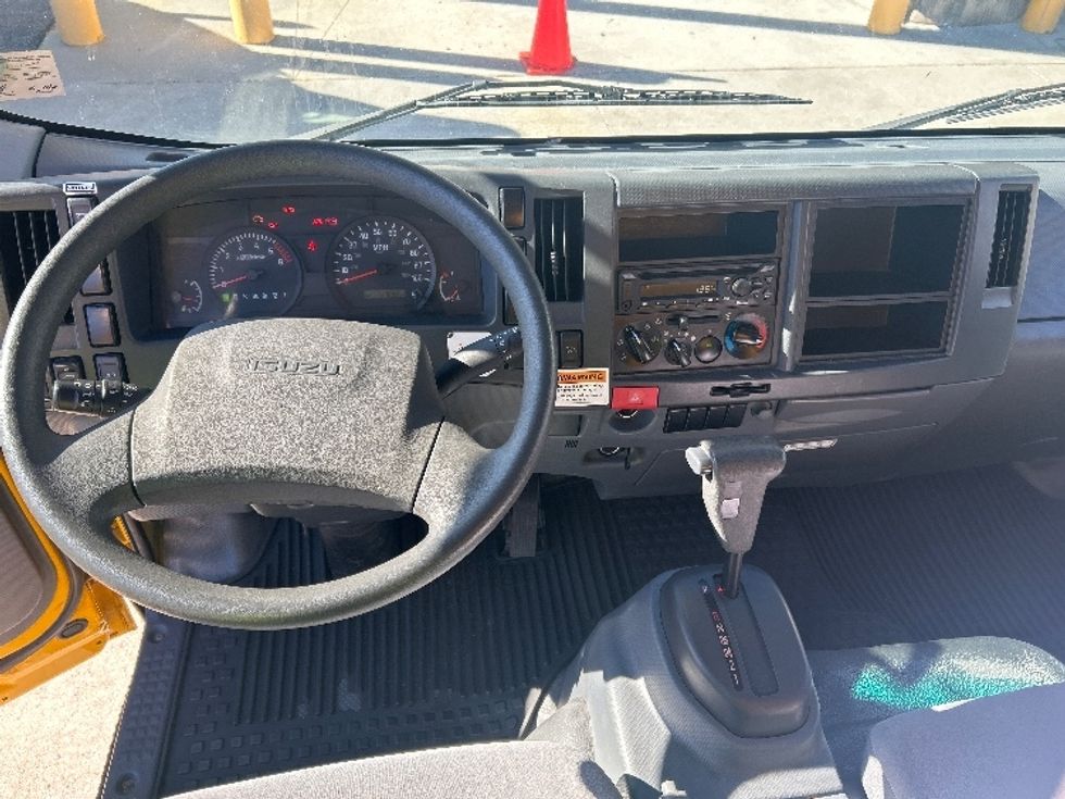 Light Duty Box Truck-Light and Medium Duty Trucks-Isuzu-2021-NPR EFI-Chesapeake-VA-126,341\n\t\tmiles-$ 35,500 - Image 19