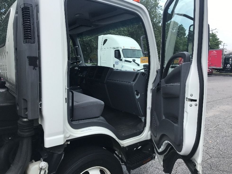 Light Duty Box Truck-Light and Medium Duty Trucks-Isuzu-2021-NPR EFI-Chesapeake-VA-88,887\n\t\tmiles-$ 43,500 - Image 20