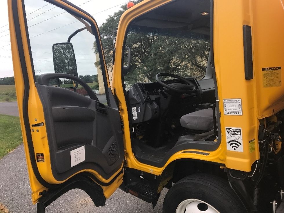 Light Duty Box Truck-Light and Medium Duty Trucks-Isuzu-2021-NPR EFI-Cleona-PA-87,081\n\t\tmiles-$ 40,750 - Image 16