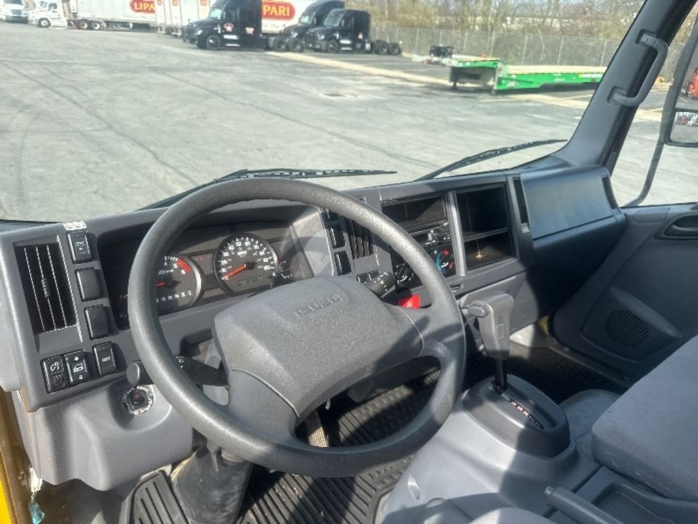 Light Duty Box Truck-Light and Medium Duty Trucks-Isuzu-2021-NPR EFI-Columbus-OH-102,033\n\t\tmiles-$ 34,250 - Image 17