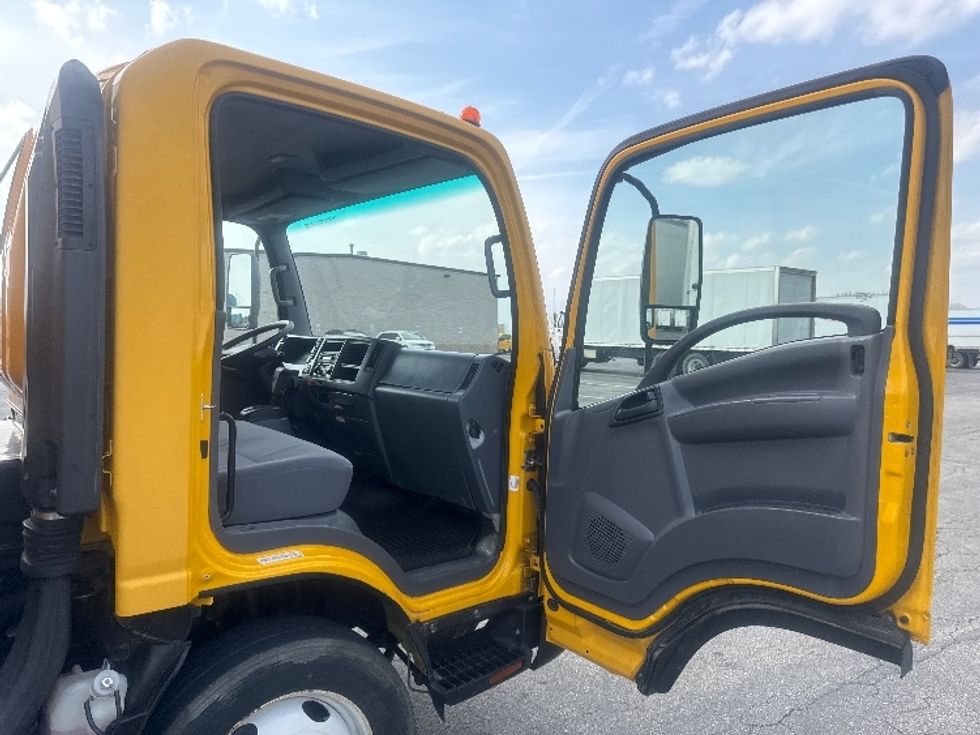 Light Duty Box Truck-Light and Medium Duty Trucks-Isuzu-2021-NPR EFI-Columbus-OH-102,033\n\t\tmiles-$ 34,250 - Image 19