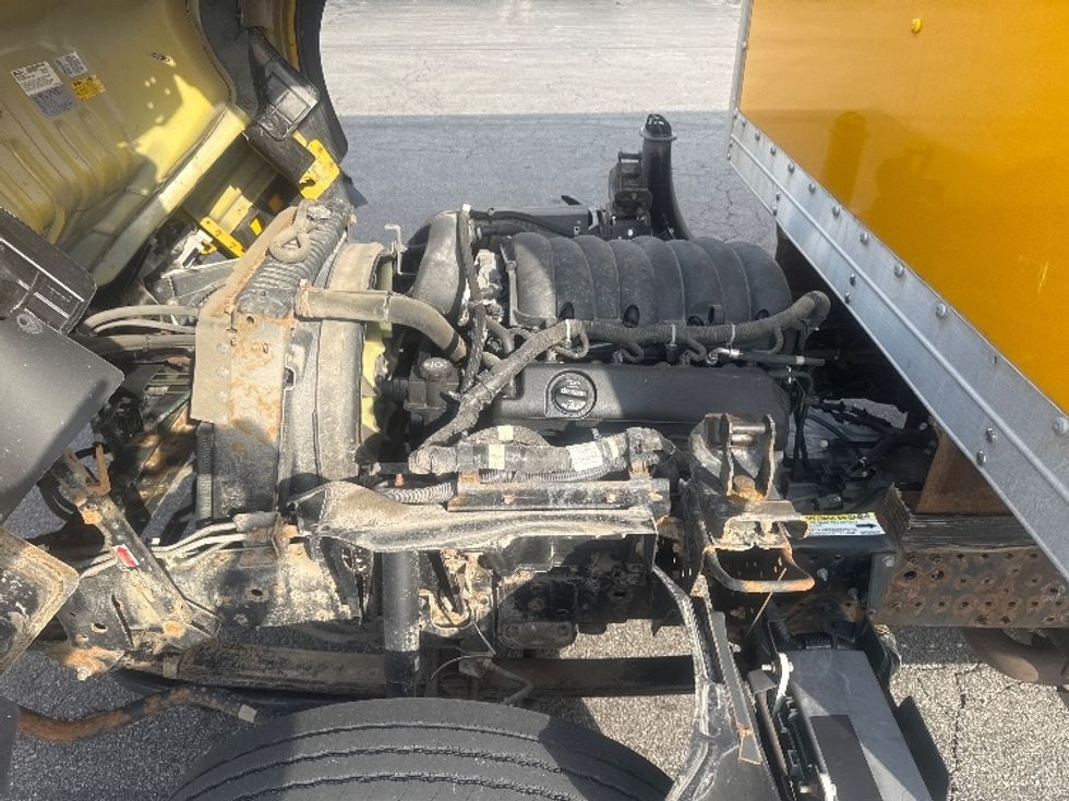 Light Duty Box Truck-Light and Medium Duty Trucks-Isuzu-2021-NPR EFI-Columbus-OH-102,033\n\t\tmiles-$ 34,250 - Image 24