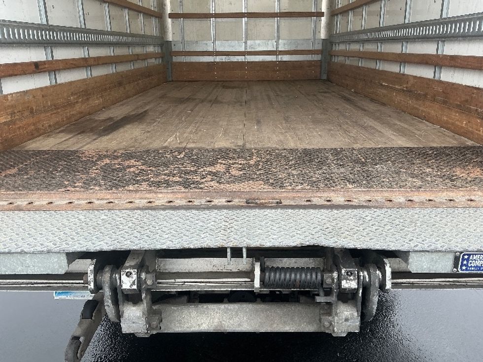 Light Duty Box Truck-Light and Medium Duty Trucks-Isuzu-2021-NPR EFI-Columbus-OH-116,566\n\t\tmiles-$ 32,750 - Image 10