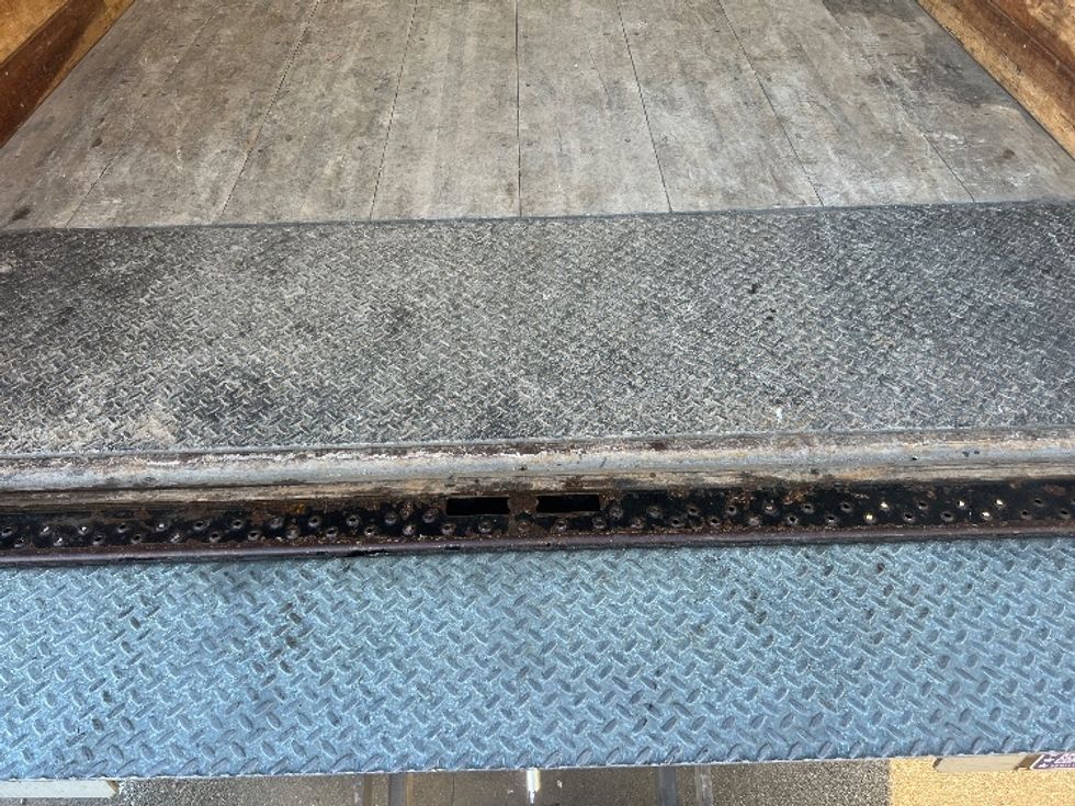 Light Duty Box Truck-Light and Medium Duty Trucks-Isuzu-2021-NPR EFI-Columbus-OH-125,988\n\t\tmiles-$ 31,500 - Image 10