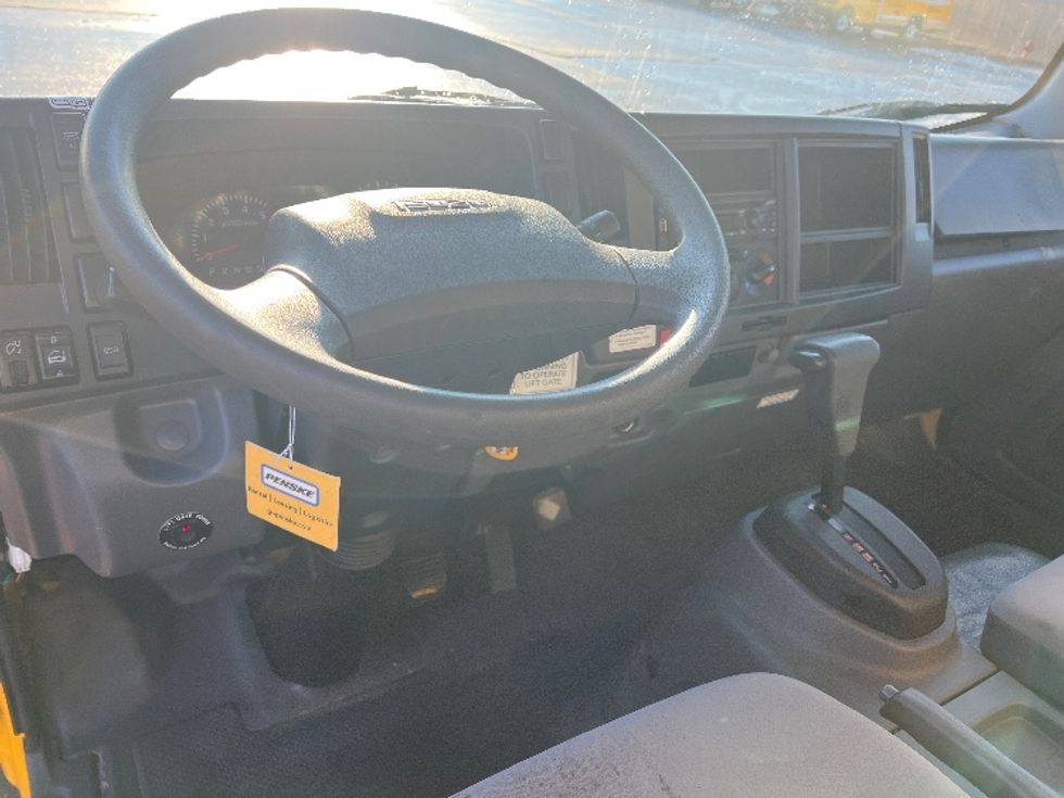 Light Duty Box Truck-Light and Medium Duty Trucks-Isuzu-2021-NPR EFI-Columbus-OH-125,988\n\t\tmiles-$ 31,500 - Image 18