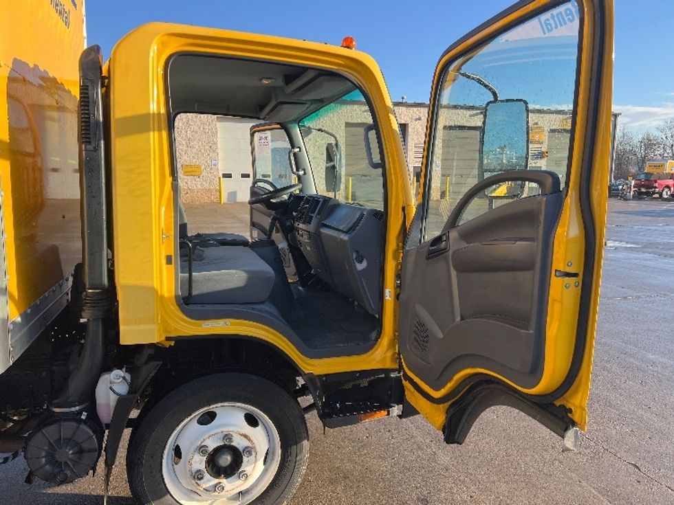 Light Duty Box Truck-Light and Medium Duty Trucks-Isuzu-2021-NPR EFI-Columbus-OH-125,988\n\t\tmiles-$ 31,500 - Image 20
