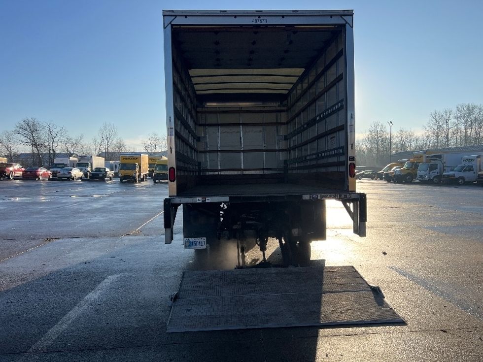 Light Duty Box Truck-Light and Medium Duty Trucks-Isuzu-2021-NPR EFI-Columbus-OH-125,988\n\t\tmiles-$ 31,500 - Image 9