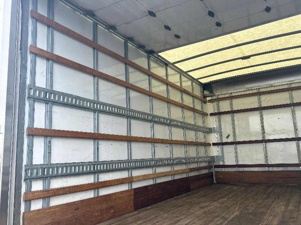 Light Duty Box Truck-Light and Medium Duty Trucks-Isuzu-2021-NPR EFI-Columbus-OH-83,033\n\t\tmiles-$ 38,500 - Image 11