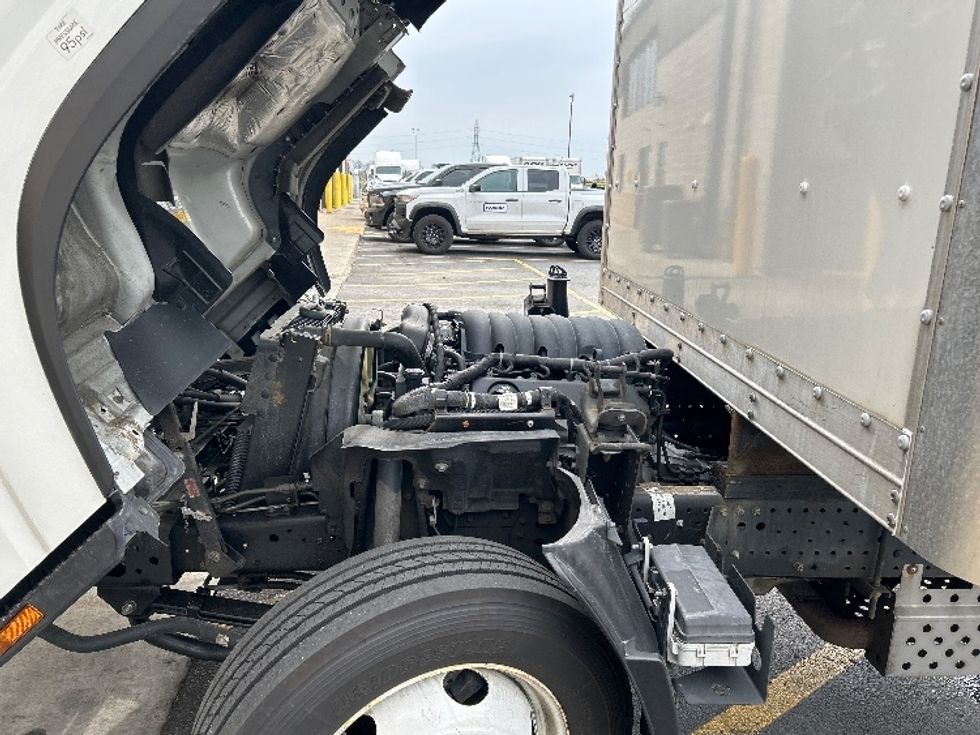 Light Duty Box Truck-Light and Medium Duty Trucks-Isuzu-2021-NPR EFI-Columbus-OH-97,477\n\t\tmiles-$ 38,250 - Image 24