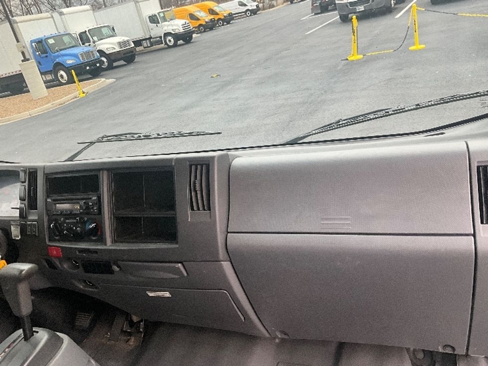 Light Duty Box Truck-Light and Medium Duty Trucks-Isuzu-2021-NPR EFI-Conyers-GA-101,260\n\t\tmiles-$ 40,250 - Image 21