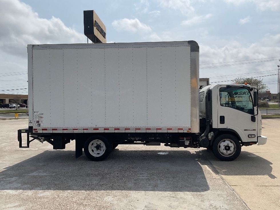 Light Duty Box Truck-Light and Medium Duty Trucks-Isuzu-2021-NPR EFI-Corpus Christi-TX-39,686\n\t\tmiles-$ 47,750 - Image 15
