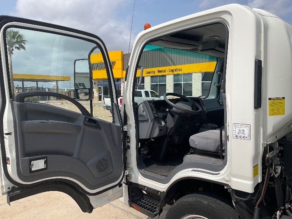 Light Duty Box Truck-Light and Medium Duty Trucks-Isuzu-2021-NPR EFI-Corpus Christi-TX-39,686\n\t\tmiles-$ 47,750 - Image 16