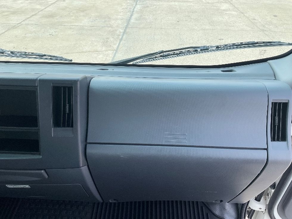 Light Duty Box Truck-Light and Medium Duty Trucks-Isuzu-2021-NPR EFI-Corpus Christi-TX-39,686\n\t\tmiles-$ 47,750 - Image 21