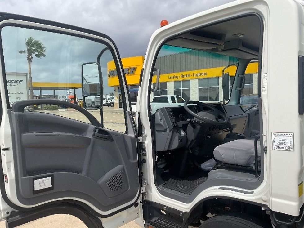 Light Duty Box Truck-Light and Medium Duty Trucks-Isuzu-2021-NPR EFI-Corpus Christi-TX-41,732\n\t\tmiles-$ 47,500 - Image 16