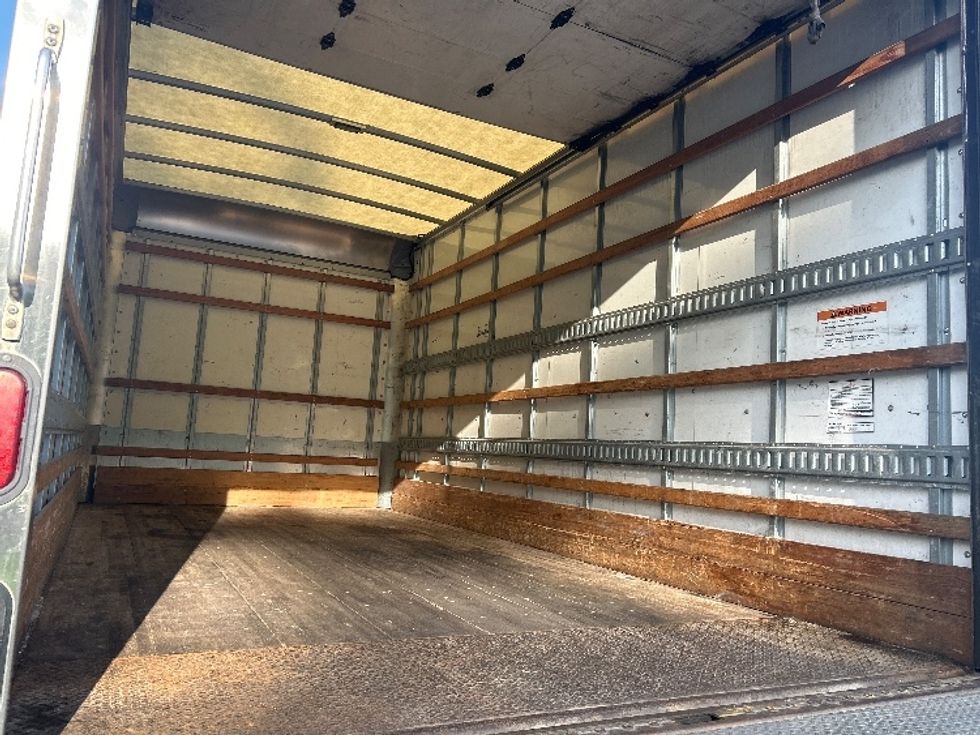 Light Duty Box Truck-Light and Medium Duty Trucks-Isuzu-2021-NPR EFI-Cranbury-NJ-103,916\n\t\tmiles-$ 37,000 - Image 12