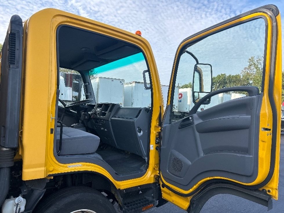 Light Duty Box Truck-Light and Medium Duty Trucks-Isuzu-2021-NPR EFI-Cranbury-NJ-103,916\n\t\tmiles-$ 37,000 - Image 20
