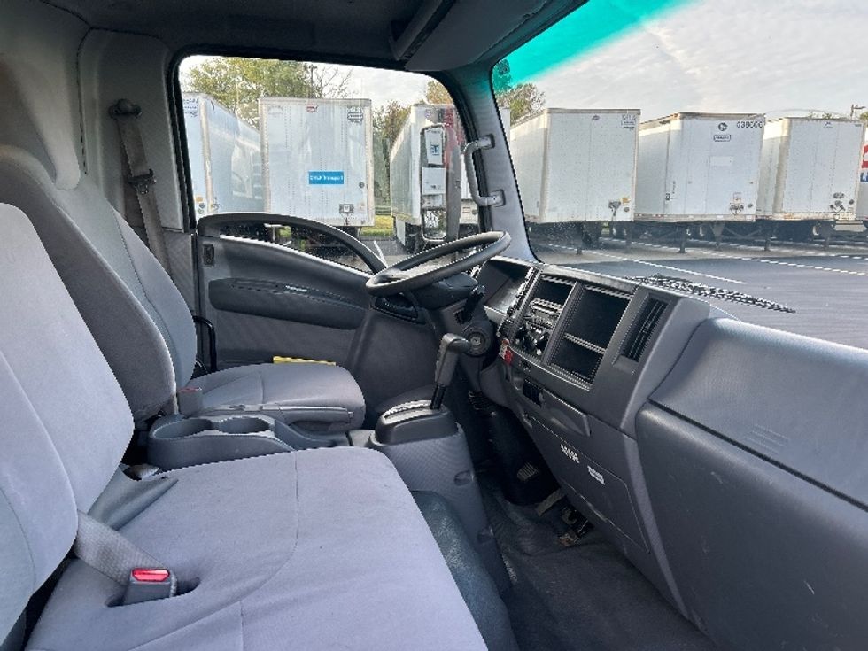 Light Duty Box Truck-Light and Medium Duty Trucks-Isuzu-2021-NPR EFI-Cranbury-NJ-103,916\n\t\tmiles-$ 37,000 - Image 22