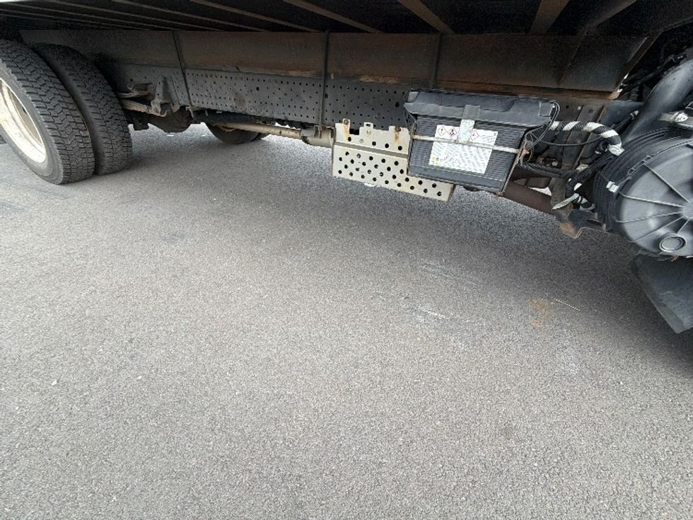 Light Duty Box Truck-Light and Medium Duty Trucks-Isuzu-2021-NPR EFI-Cranbury-NJ-107,524\n\t\tmiles-$ 39,250 - Image 14