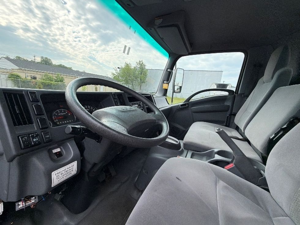 Light Duty Box Truck-Light and Medium Duty Trucks-Isuzu-2021-NPR EFI-Cranbury-NJ-107,524\n\t\tmiles-$ 39,250 - Image 19