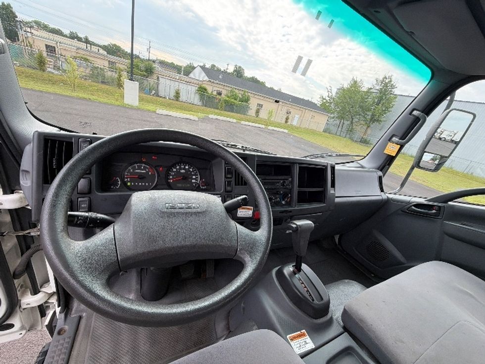 Light Duty Box Truck-Light and Medium Duty Trucks-Isuzu-2021-NPR EFI-Cranbury-NJ-107,524\n\t\tmiles-$ 39,250 - Image 20