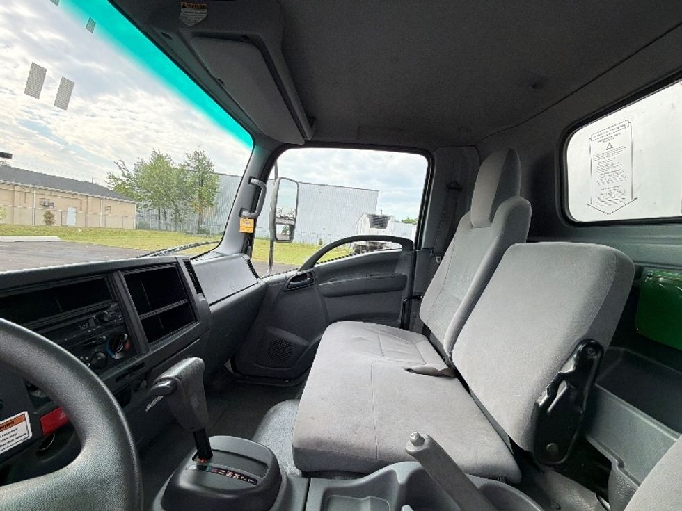 Light Duty Box Truck-Light and Medium Duty Trucks-Isuzu-2021-NPR EFI-Cranbury-NJ-107,524\n\t\tmiles-$ 39,250 - Image 21