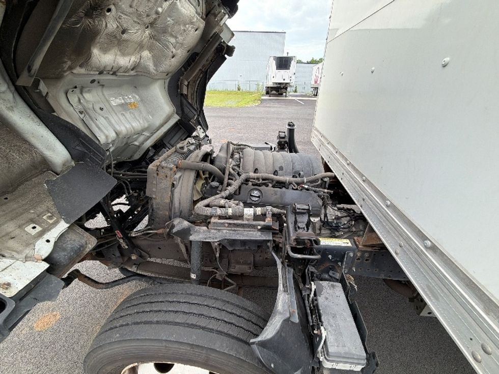 Light Duty Box Truck-Light and Medium Duty Trucks-Isuzu-2021-NPR EFI-Cranbury-NJ-107,524\n\t\tmiles-$ 39,250 - Image 24