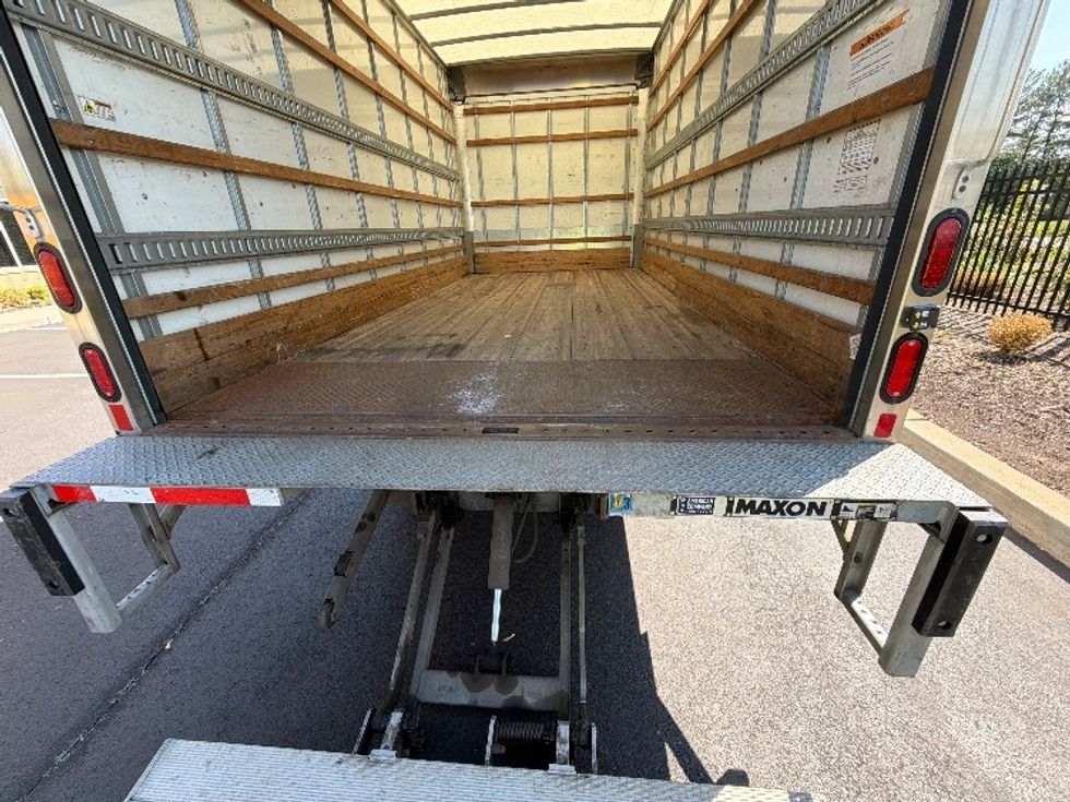 Light Duty Box Truck-Light and Medium Duty Trucks-Isuzu-2021-NPR EFI-Cranbury-NJ-95,796\n\t\tmiles-$ 39,000 - Image 10