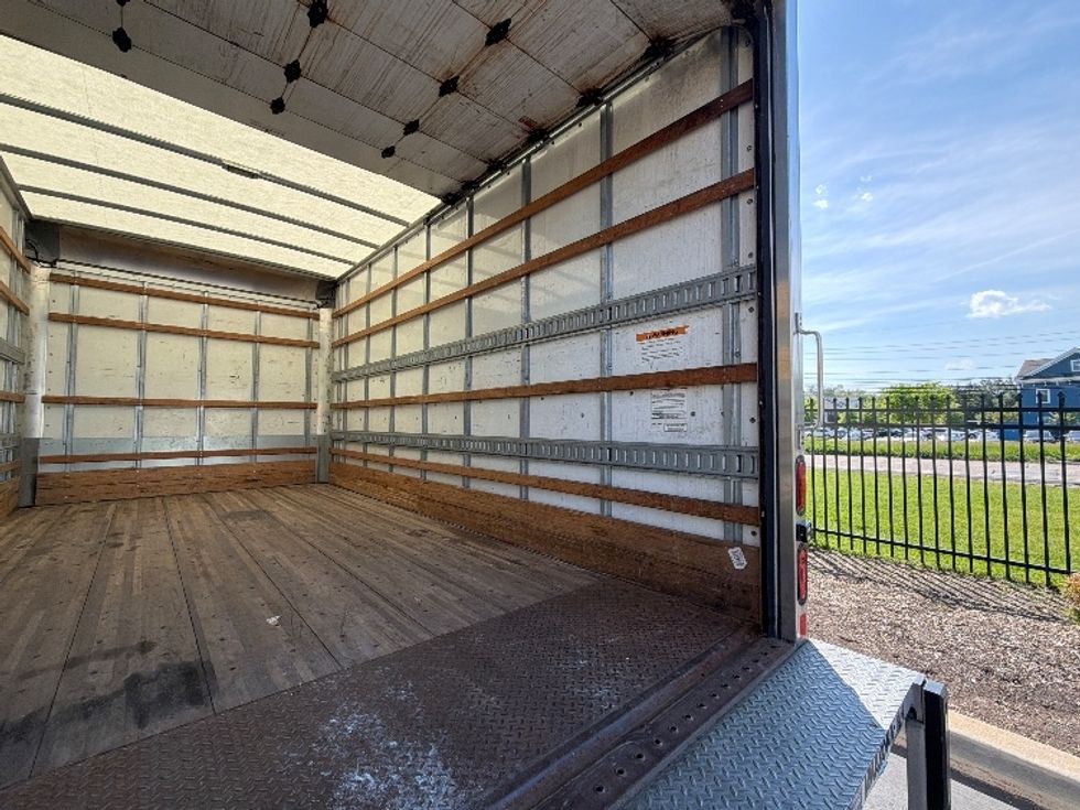 Light Duty Box Truck-Light and Medium Duty Trucks-Isuzu-2021-NPR EFI-Cranbury-NJ-95,796\n\t\tmiles-$ 39,000 - Image 12