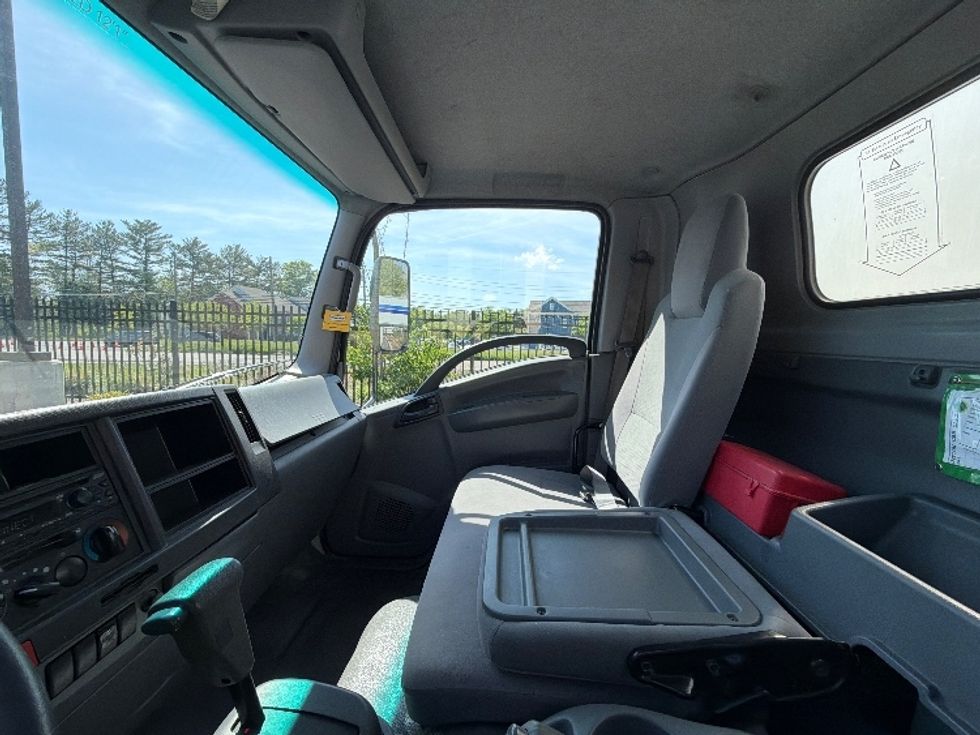 Light Duty Box Truck-Light and Medium Duty Trucks-Isuzu-2021-NPR EFI-Cranbury-NJ-95,796\n\t\tmiles-$ 39,000 - Image 19