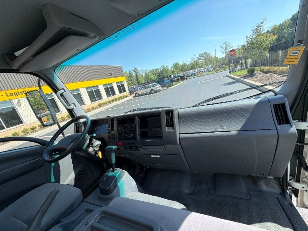 Light Duty Box Truck-Light and Medium Duty Trucks-Isuzu-2021-NPR EFI-Cranbury-NJ-95,796\n\t\tmiles-$ 39,000 - Image 21